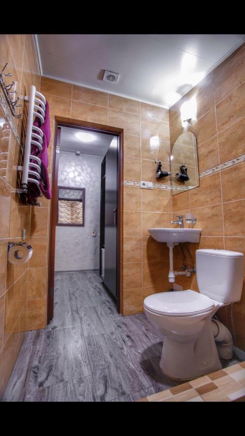 Hotel Fortuna Lviv Buitenkant foto