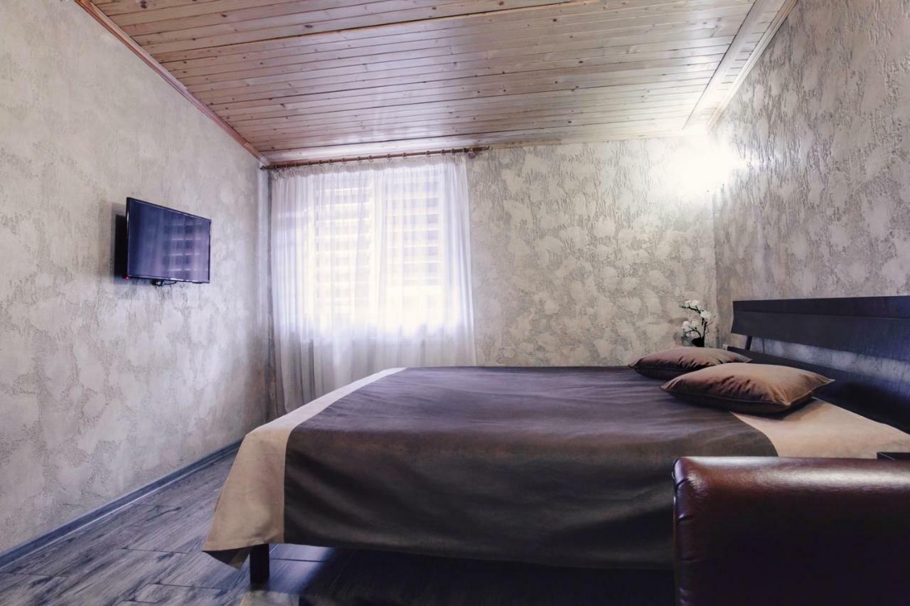 Hotel Fortuna Lviv Buitenkant foto